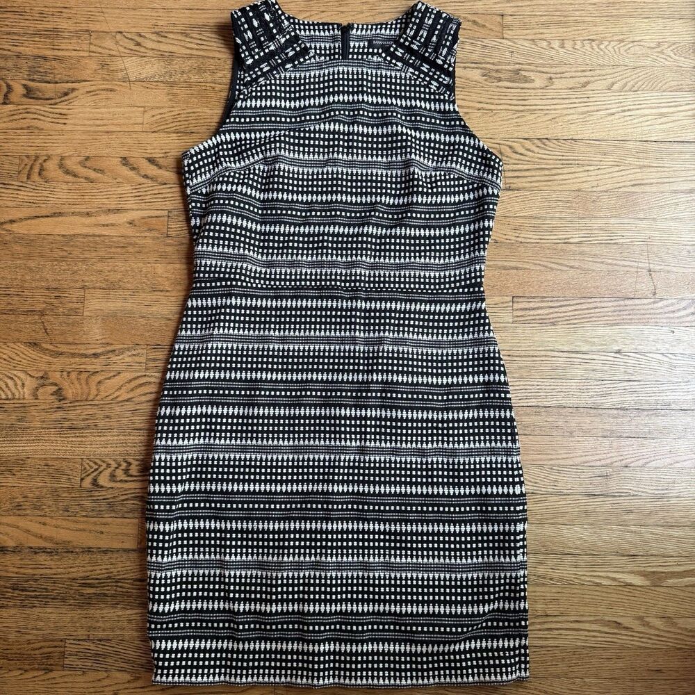 Banana Republic Sheath Dress Womens 10 White Black Textured Sleeveless Office